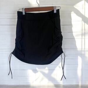 Columbia Swim Skirt with built in shorts-Advanced Repellency-Size Sm/P